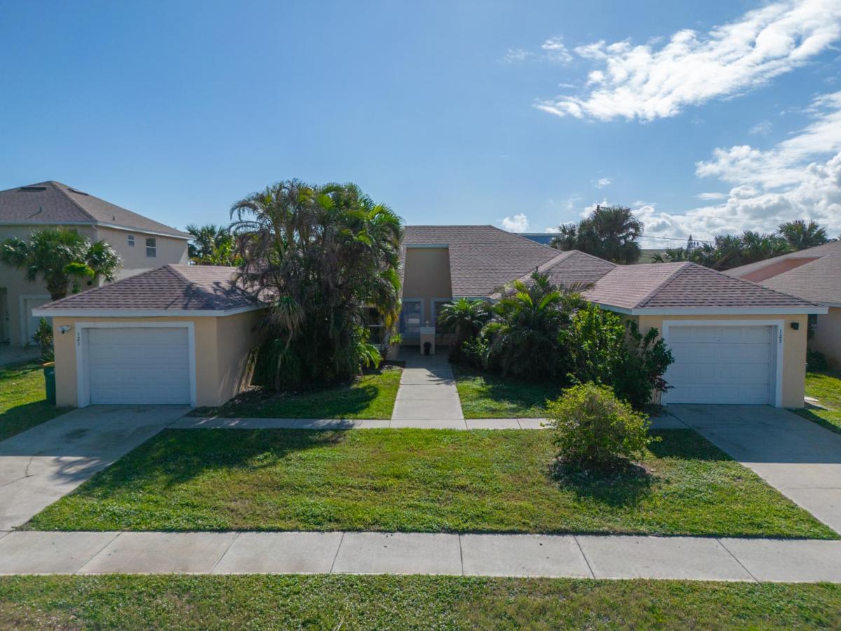 Sunset Serenity - 3Br Beach Townhome With Outdoor Patio - New Hot Tub, Steps To Ocean Fun! ملبورن بيتش المظهر الخارجي الصورة