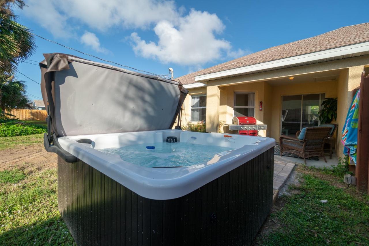 Sunset Serenity - 3Br Beach Townhome With Outdoor Patio - New Hot Tub, Steps To Ocean Fun! ملبورن بيتش المظهر الخارجي الصورة